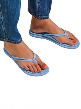 OluKai 'Aka Womens Beach Sandals Flip Flops Pool Summer Olu Kai  Aka Blue Size 8